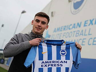 Brighton sign hot young Irish...